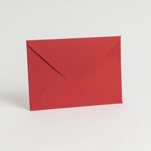 Kırmızı Yatay Üçgen Kapaklı Davetiye Zarfı (100 Adet) 16x23 cm